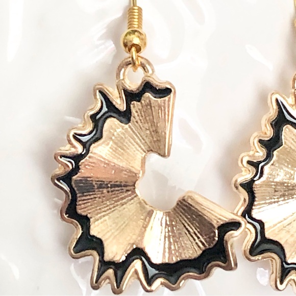 New Pencil Shavings Sharpening Dangle Drop Enamel Charm Earrings Teacher Gifts - Picture 3 of 7